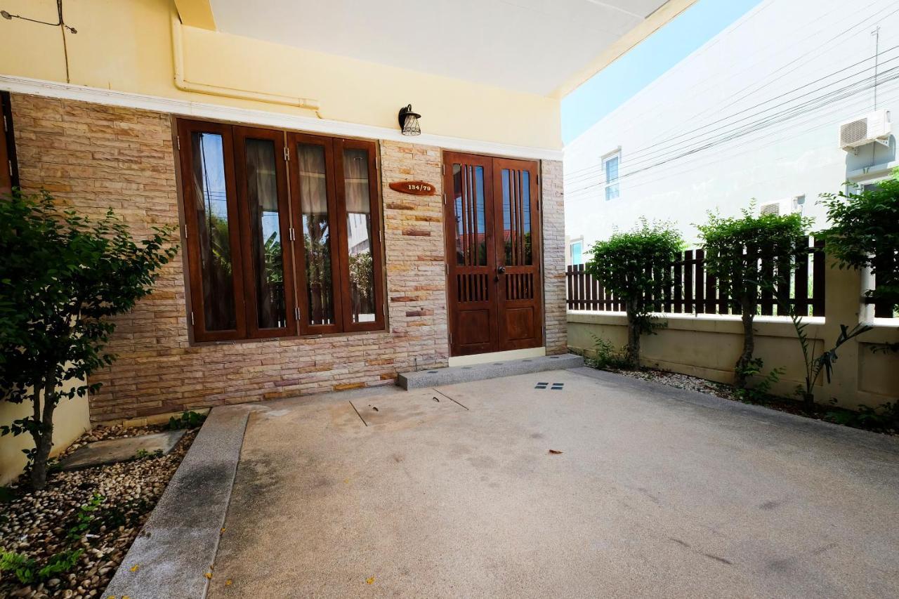 Oyo 789 Andaman Place@Baandon Thalang Exterior foto